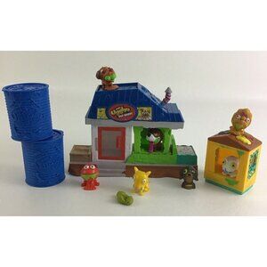The Uggly's Pet Shop Pet Store Playset Sound Effects Gross Homes Trash Can Moose